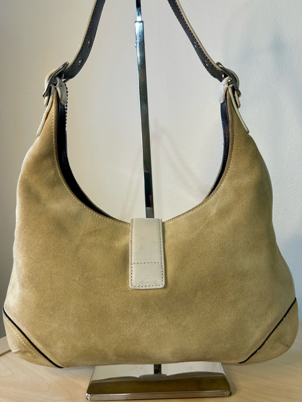 Coach Hamptons Vintage Suede Hobo Bag - Picture 4 of 14
